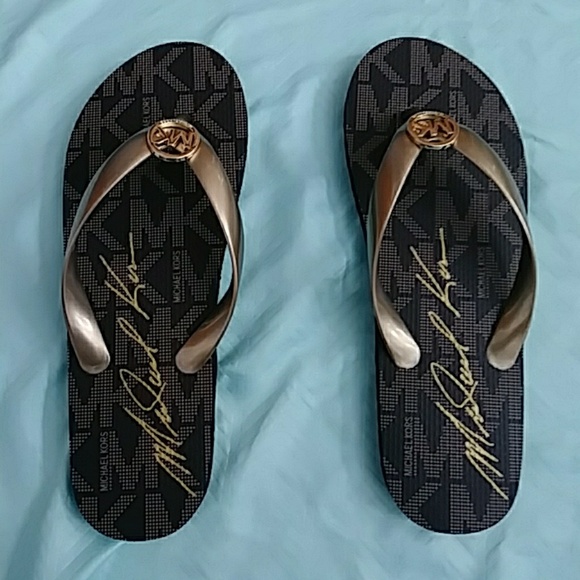 Michael Kors Sandals - Picture 2 of 4
